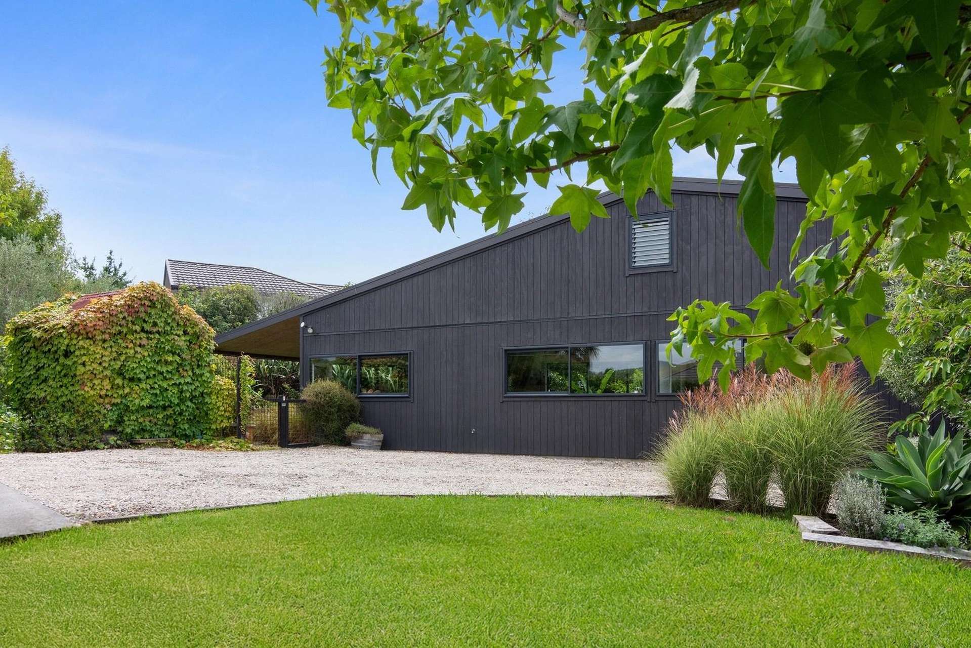 2 Laly Haddon Place Matakana_0