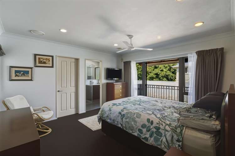 13B Beach Road Otumoetai_24