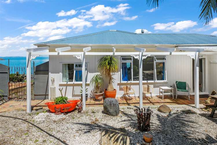 140 Thames Coast Sh25 Road Whakatete Bay_14