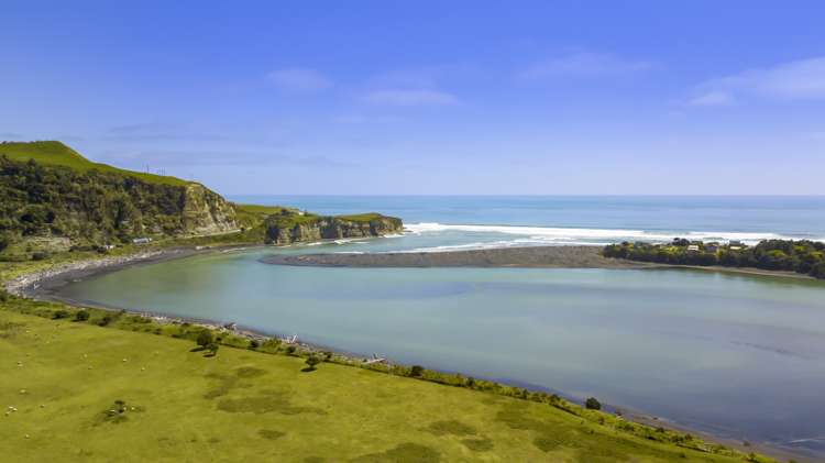 5241 State Highway 3 Mokau_18