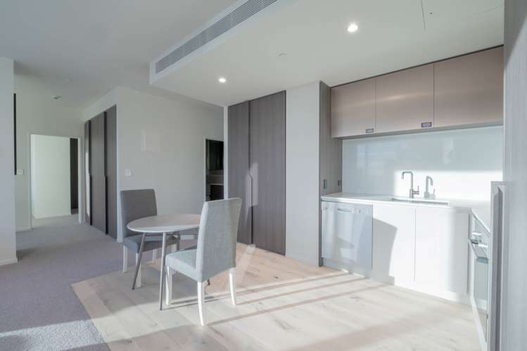 1001/10 Commerce Street Auckland Central_8