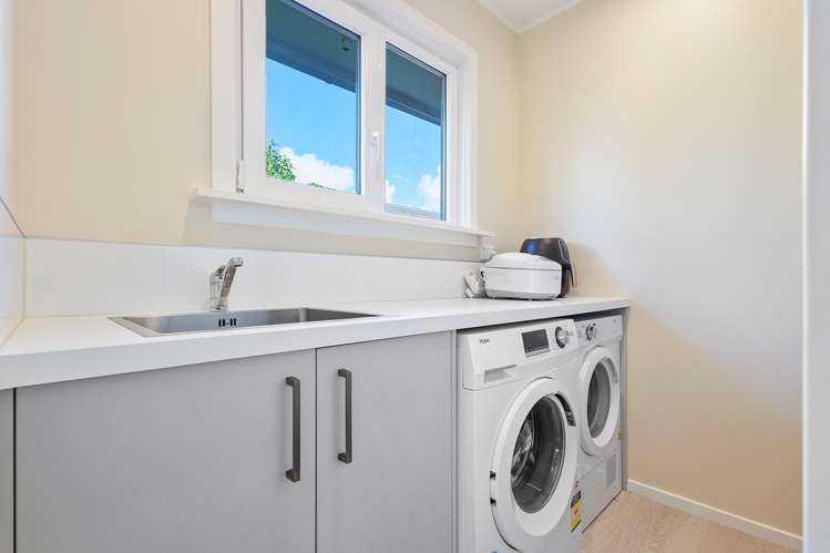 34 Bentley Street Russley_11