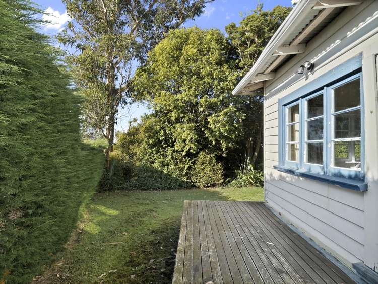 3 Peace Street Taieri Mouth_12