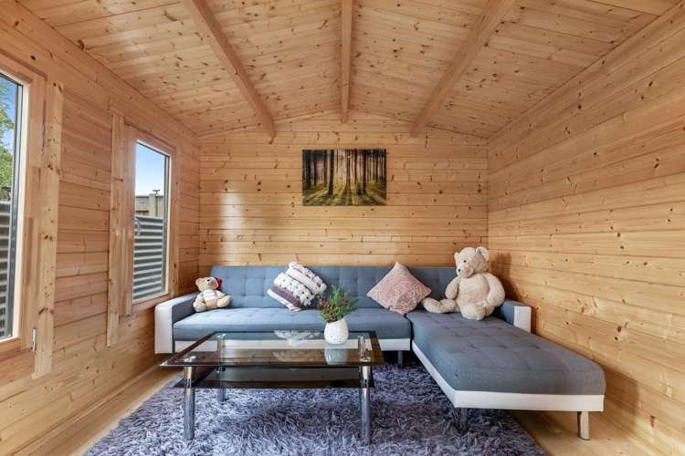 1d Hendon Place West End_16