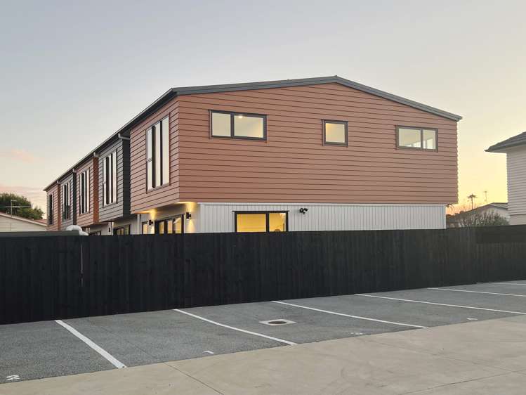 1/17 Rewarewa Road Te Atatu Peninsula_12