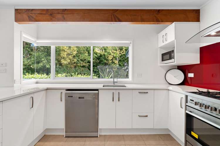 24 Sarah Todd Lane Waimauku_3