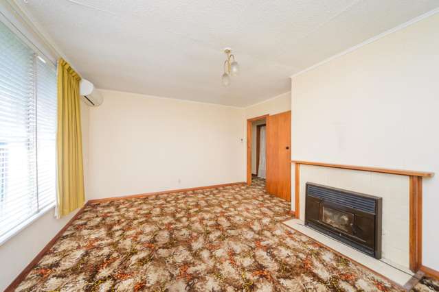 60 Exeter Crescent Takaro_4