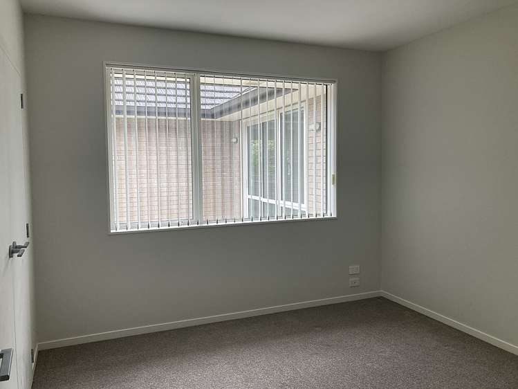 1 Portofino Point Karaka_8