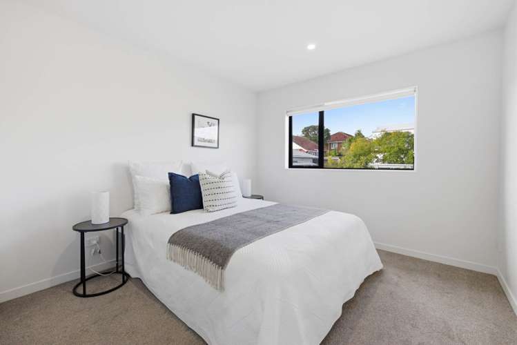 7D Walsall Street Avondale_14