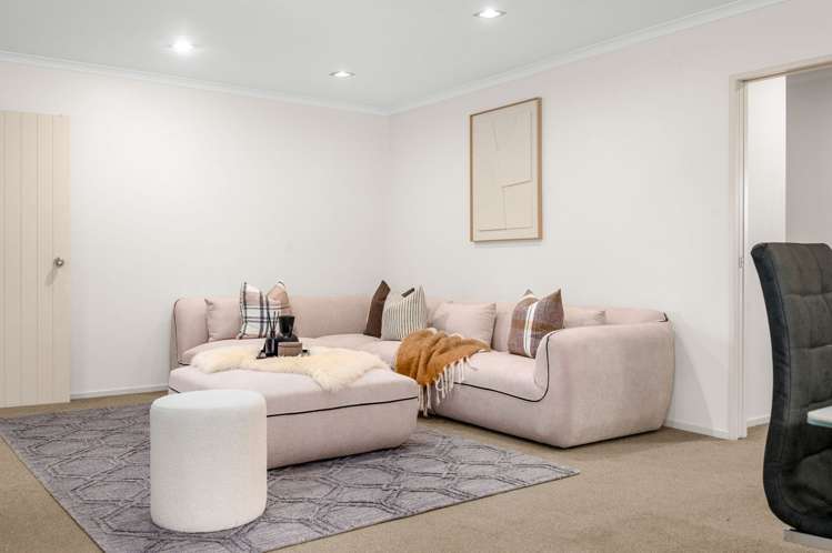 1 Farleigh Close Huntington_8