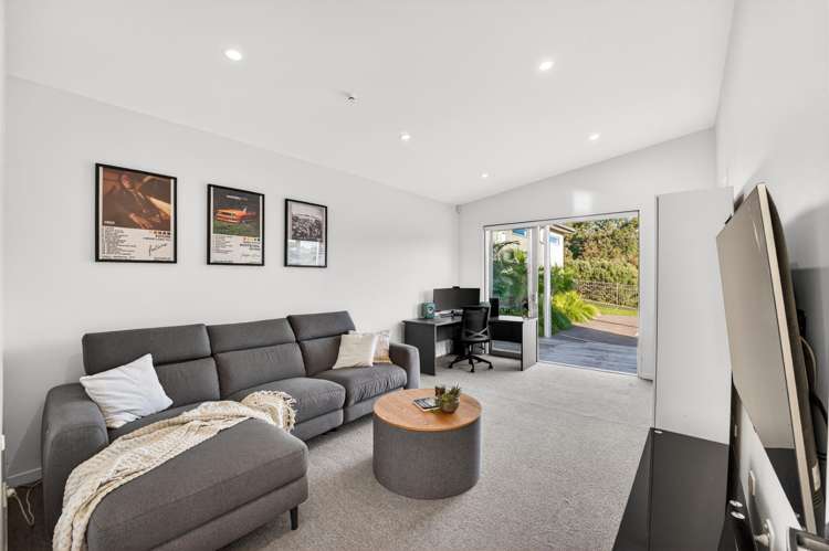 73 Warman Road Okura_15