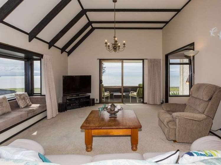 76 The Esplanade Westshore_4