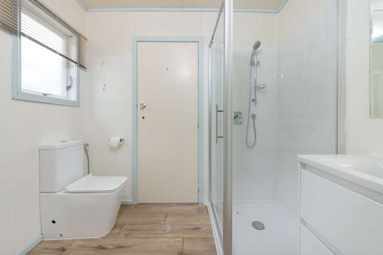 1/107 Waimumu Road Massey_14