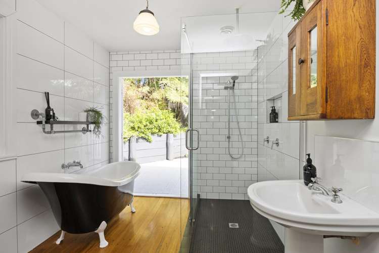 1-9 Deirdre Place Titirangi_19