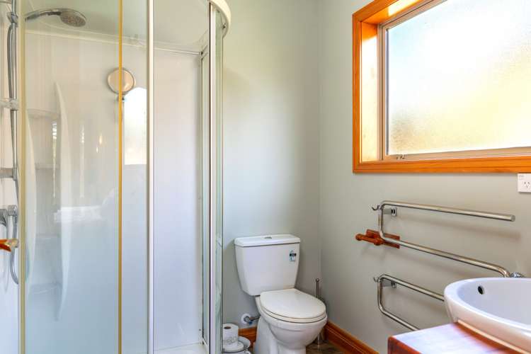 888 Queen Charlotte Drive Anakiwa and Surrounds_10