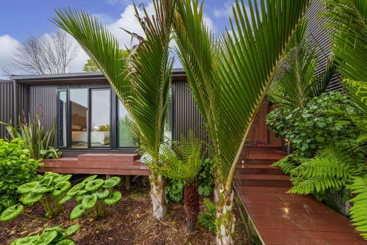 6 Merlincote Crescent Governors Bay_16