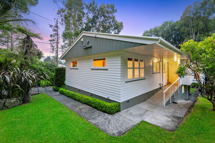 15 Sylvan Valley Avenue Titirangi_1