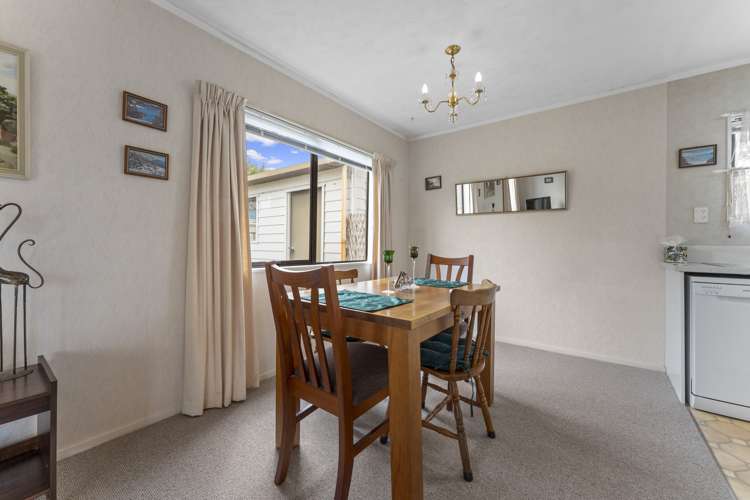 11 Ferndale Place Feilding_6