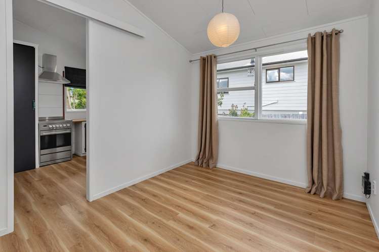 31 Shearwater Street One Tree Point_8