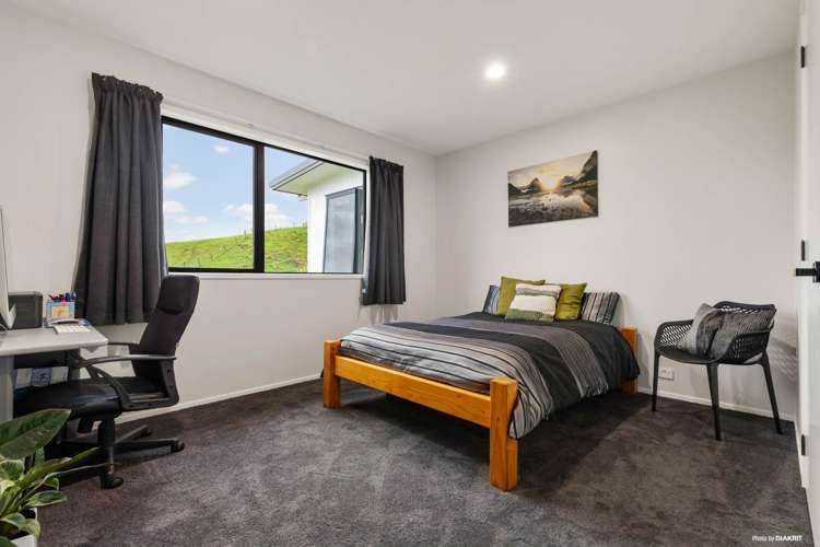 18A Niccone Place Bombay_12