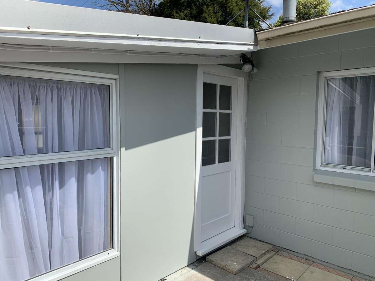 1/232 Rifle Range Road, Town Centre 2