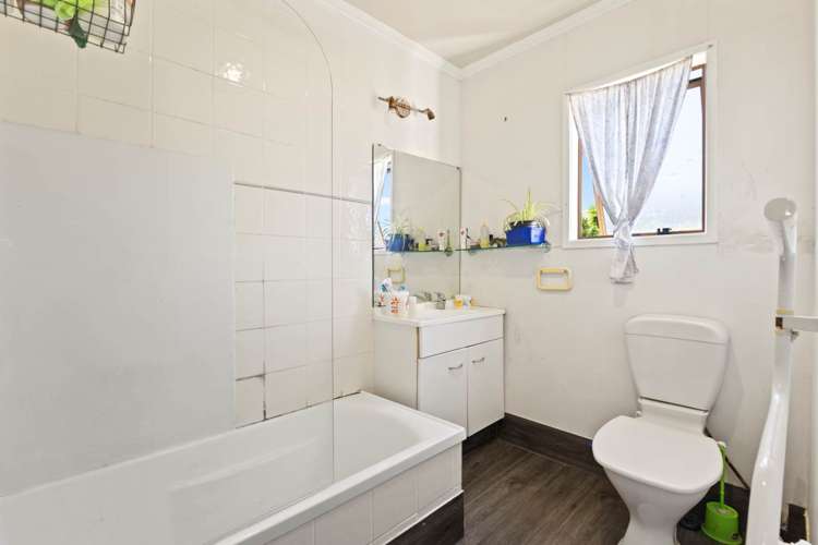 23 Wycherley Drive Bucklands Beach_10