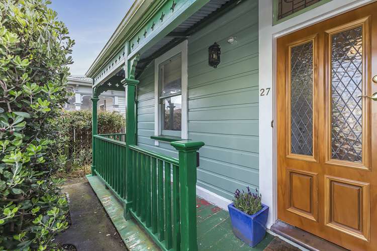 27 Donald Mclean Street Newtown_18