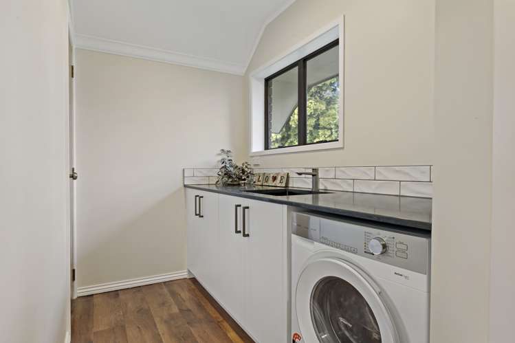 11 Rochas Place Clover Park_29