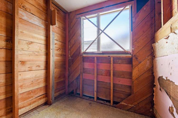 6 Emano Street Toi Toi_11