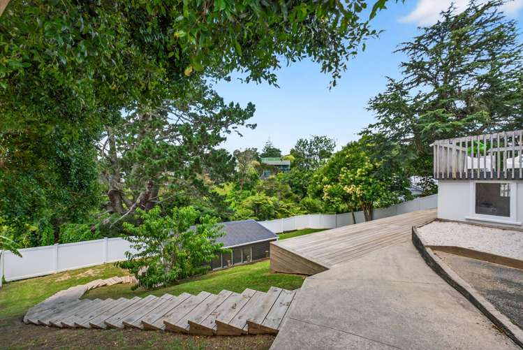 17 Lysander Crescent Beach Haven_16