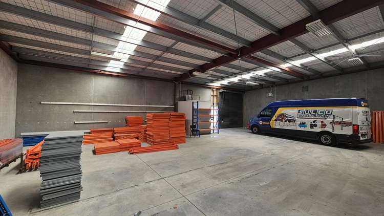 1 and 2/11-13 Wakefield Street Onekawa_5