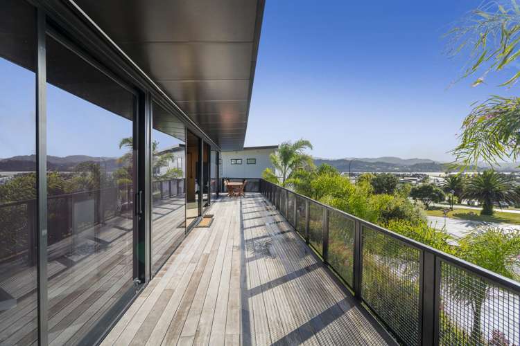 6 Panorama Parade Pauanui_20