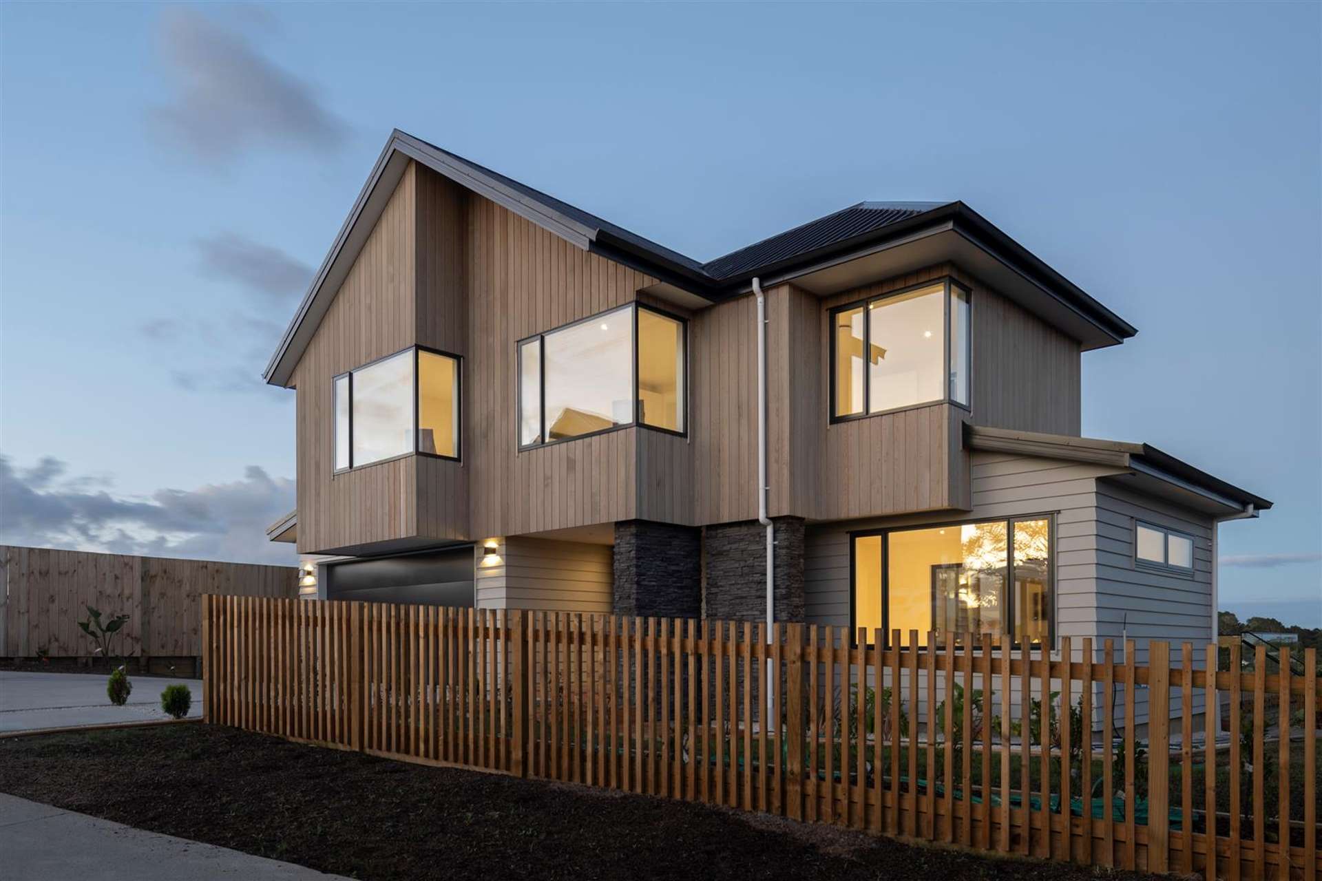 3 Taku Close Long Bay_0