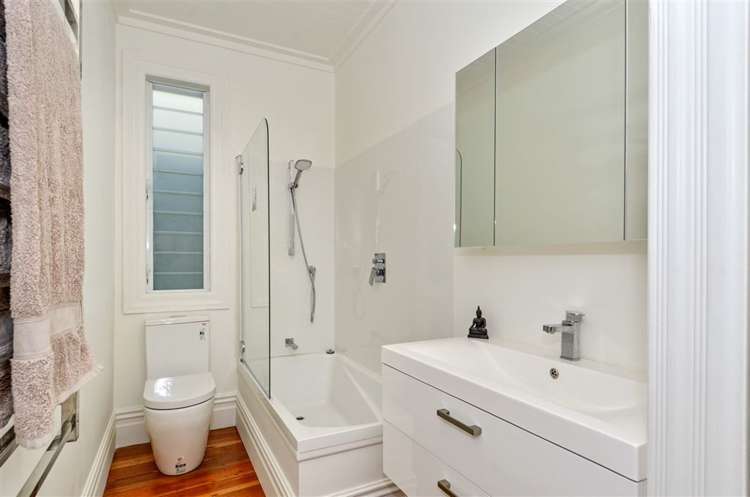 32 Kiwi Road Stanley Point_8