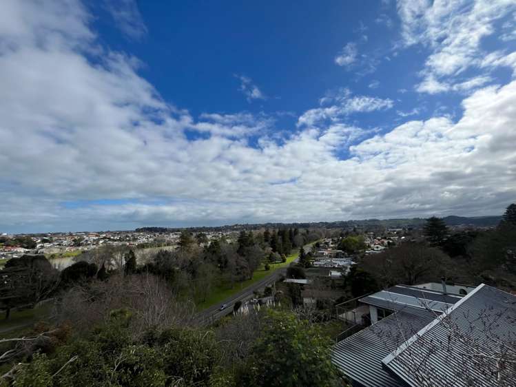 11 Wairere Road Bastia Hill_17