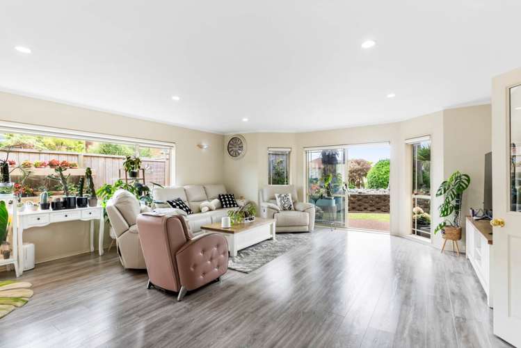 12 San Ambrosio Rise Henderson_3