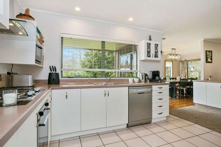 36 Silverwood Lane Leamington_11