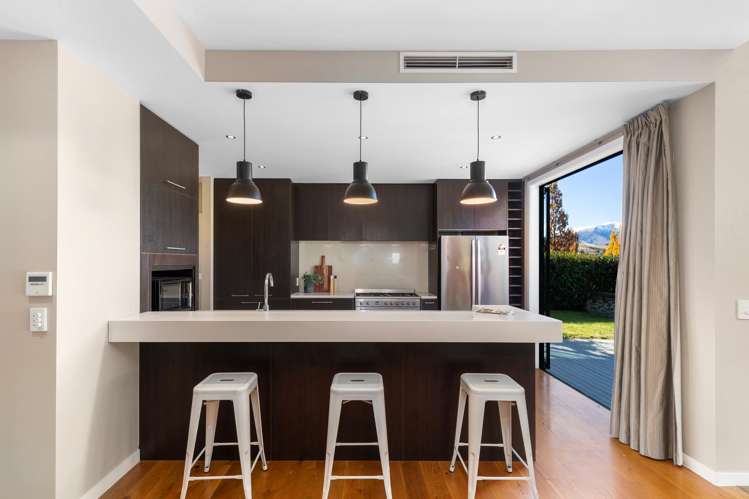 54 Ferry Hill Drive Lower Shotover_9