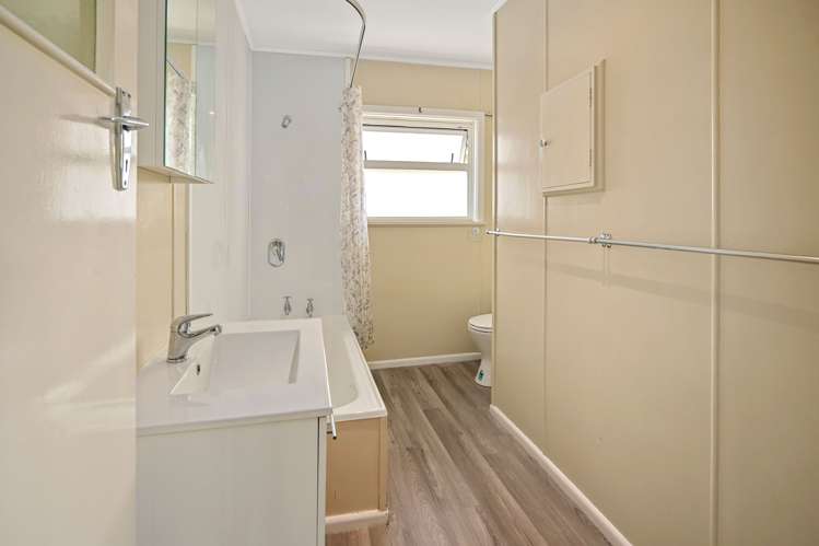 1/5 Matangi Street Stoke_14