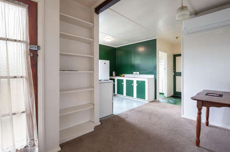87 Emano Street Toi Toi_6