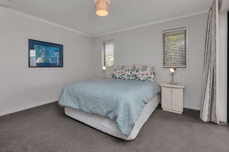 18 Ocean View Rise Ruakākā_16