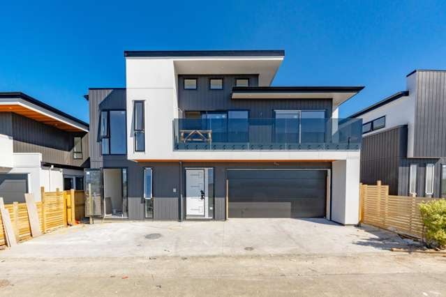 Welcome to Your Brand New Dream Home in Long Bay!