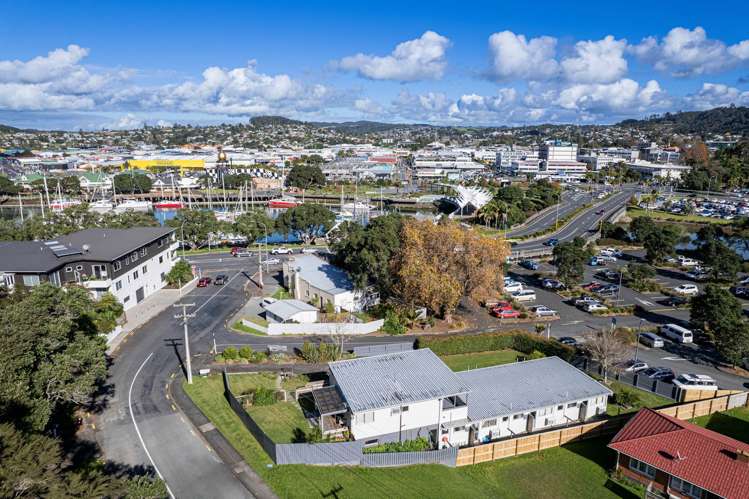 1A Ewing Road Riverside_13
