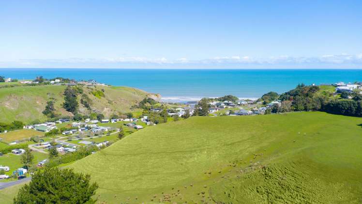 85 Mowhanau Drive Kai Iwi Beach_17