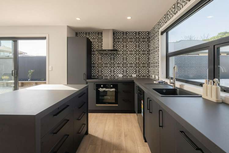 16B Eltham Road Blenheim Central_6