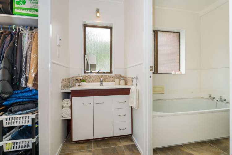 2/5 Manaia Place Mairangi Bay_15