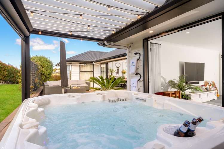 8 Manuel Road Silverdale_12