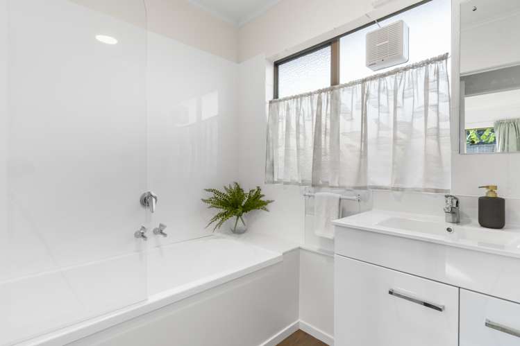 2/78 Panorama Road Mount Wellington_14