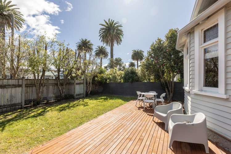 82 Kennedy Road Napier South_18