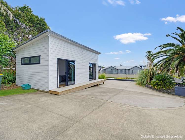 218 Pohutukawa Avenue_1